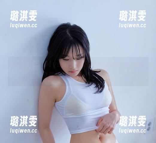 一秒入戏，Myung Ah的女仆cos原图带给我的不仅是视觉冲击，还有点小心动。